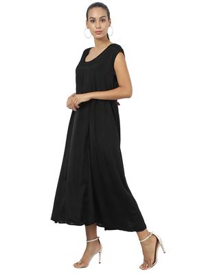 scoop neck flared dress - 17396674 - Standard Image - 2