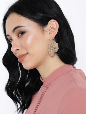 beige metal drop earring - 17397543 - Standard Image - 3