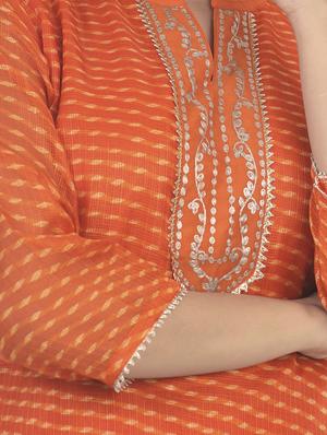 leheriya print straight kurta - 17398629 - Standard Image - 4