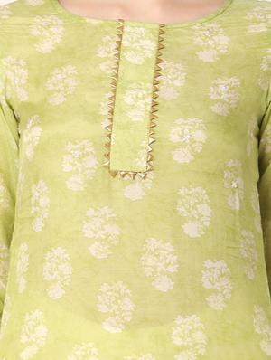 printed silk straight kurta - 17399039 - Standard Image - 4
