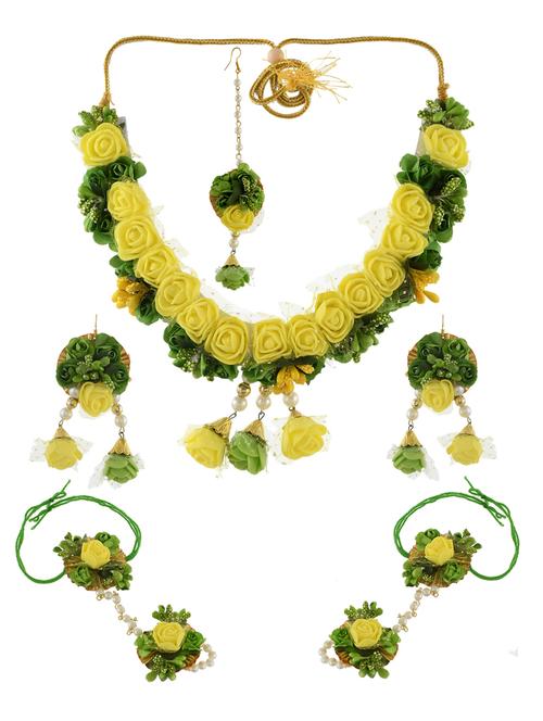 yellow brass necklaces and earring - 17399411 - Standard Image - 1