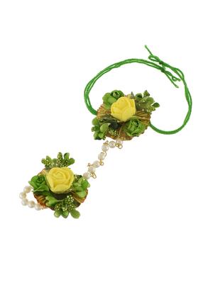 yellow brass necklaces and earring - 17399411 - Standard Image - 3