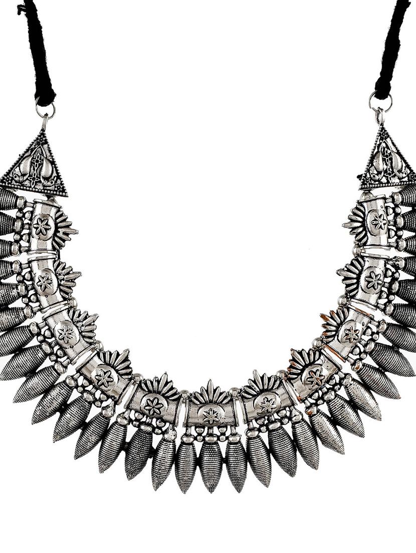 silver brass choker necklace - 17400666 - Zoom Image - 3
