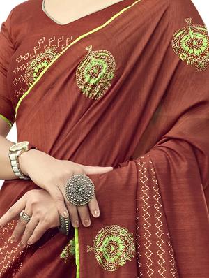 ethnic motif printed saree with blouse - 17401093 - Standard Image - 2