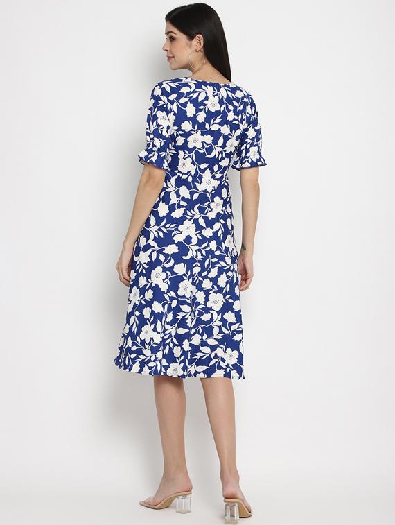 v-neck floral a-line dress - 17403460 - Zoom Image - 3