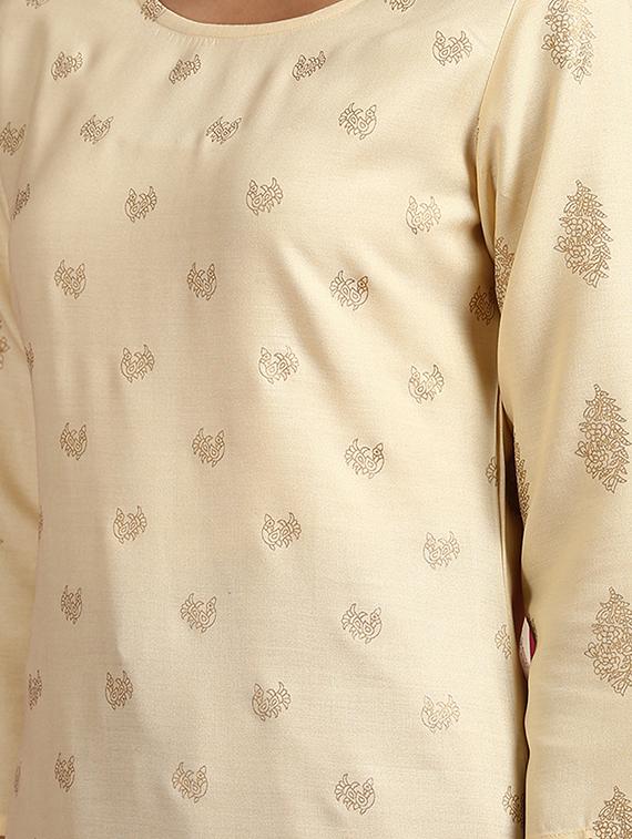 gold print straight kurta - 17410043 - Zoom Image - 4
