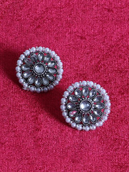 silver brass studs earring - 17410109 - Very Small Image - 1