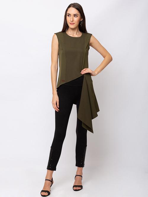 round neck asymmetric hem top - 17410126 - Standard Image - 1