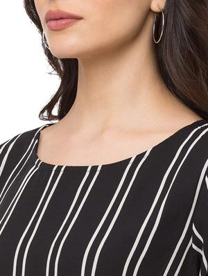 contrast detail high-low top - 17410138 - Standard Image - 5
