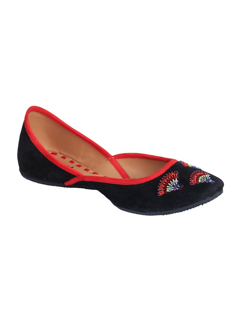 black slip on jutis - 17411460 - Zoom Image - 1