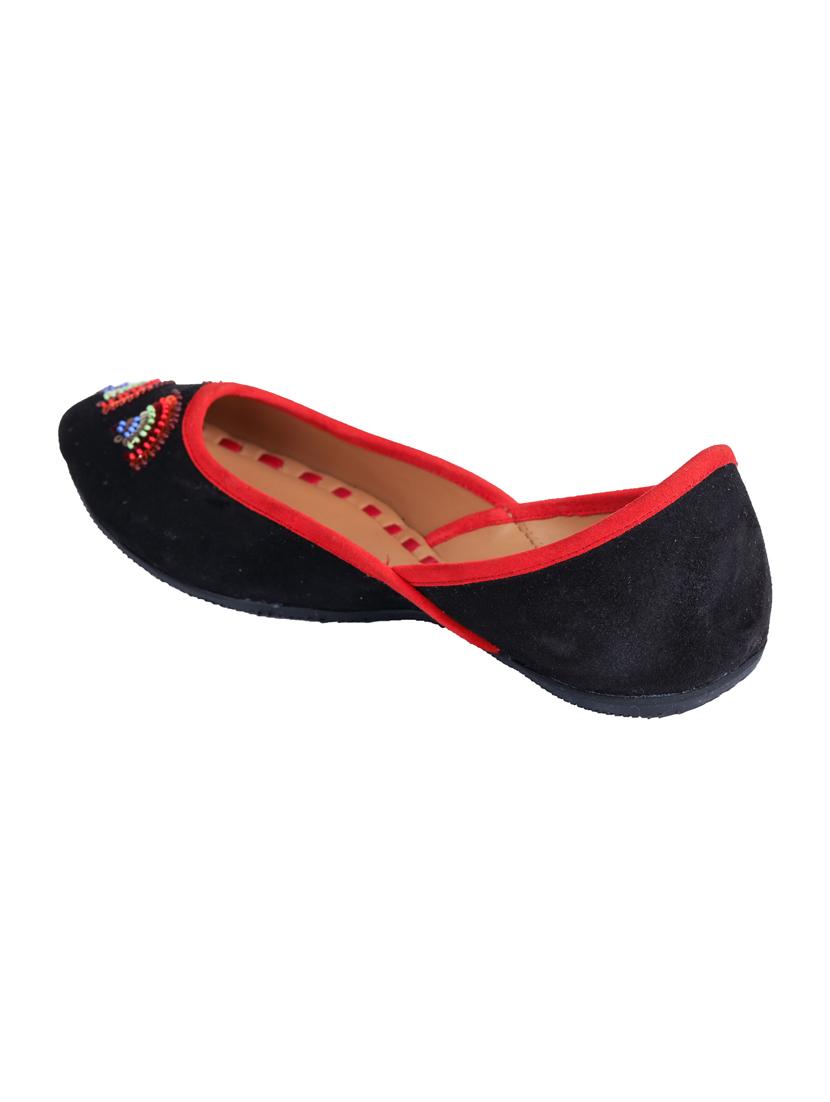 black slip on jutis - 17411460 - Zoom Image - 2