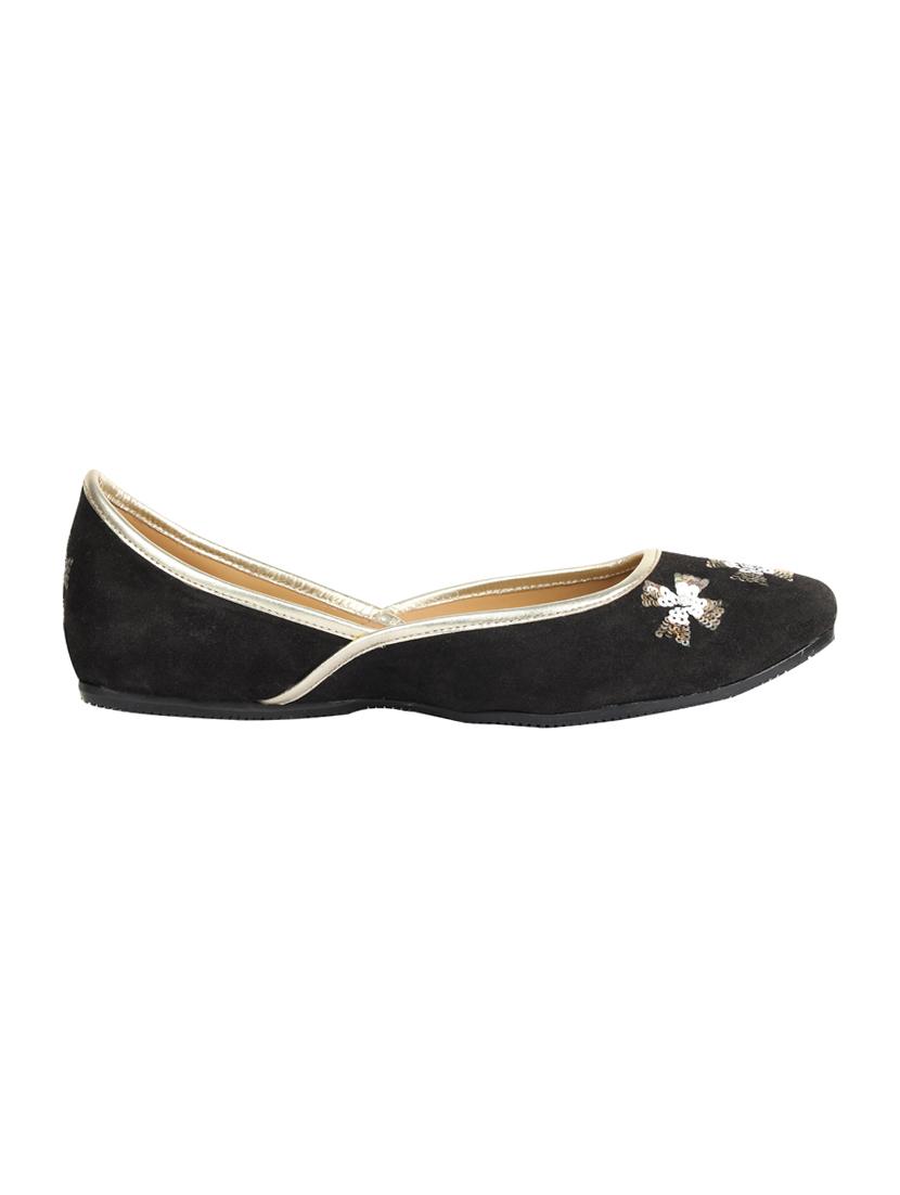 black slip on jutis - 17411464 - Zoom Image - 2