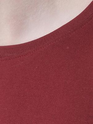 maroon chest print t-shirt - 17411517 - Standard Image - 5