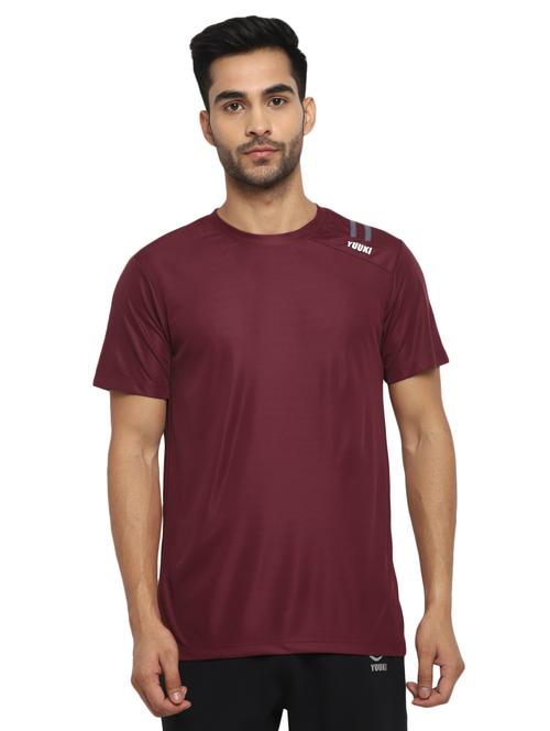 maroon solid t-shirt - 17411596 - Very Small Image - 1