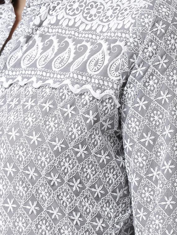 embroidered kurta palazzo set - 17413589 - Zoom Image - 4
