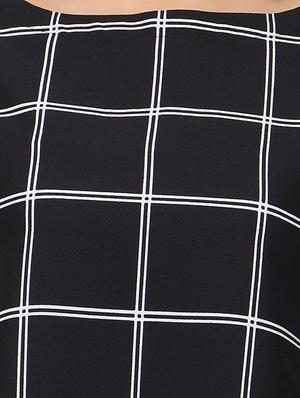 round neck checkered top - 17415507 - Standard Image - 4
