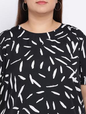round neck printed top - 17415515 - Standard Image - 5