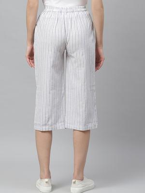 mid rise cropped trouser - 17415684 - Standard Image - 3