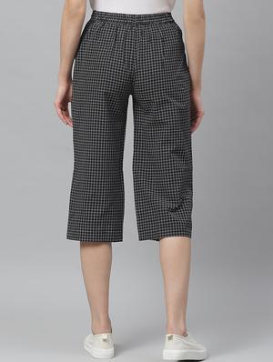 mid rise cropped trouser - 17415688 - Standard Image - 3