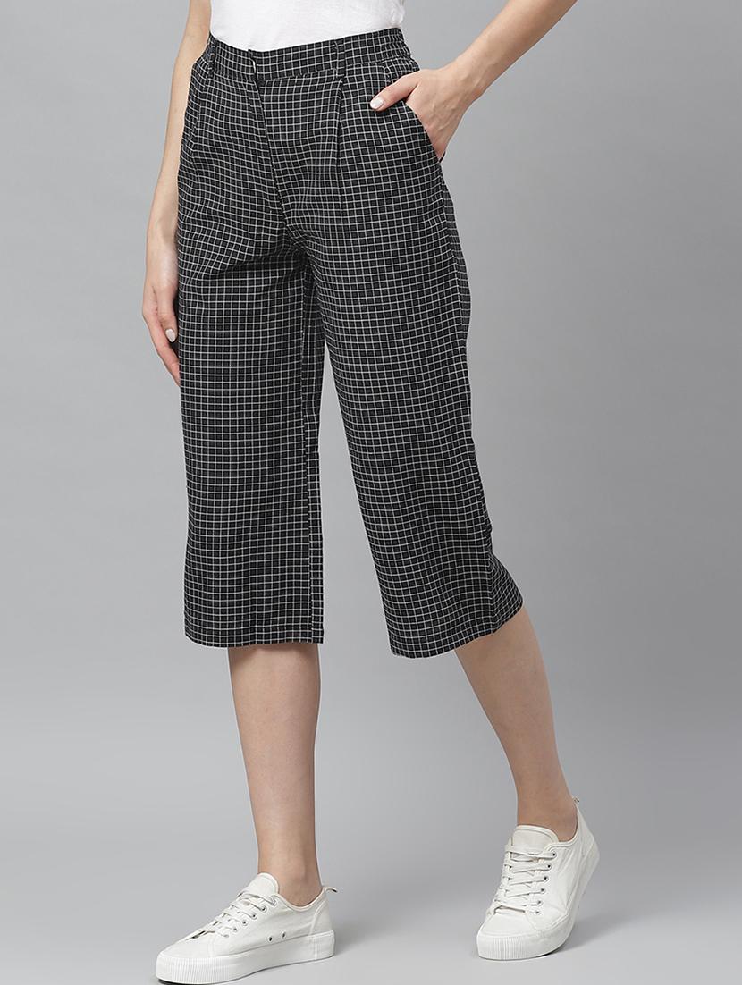 mid rise cropped trouser - 17415688 - Zoom Image - 2