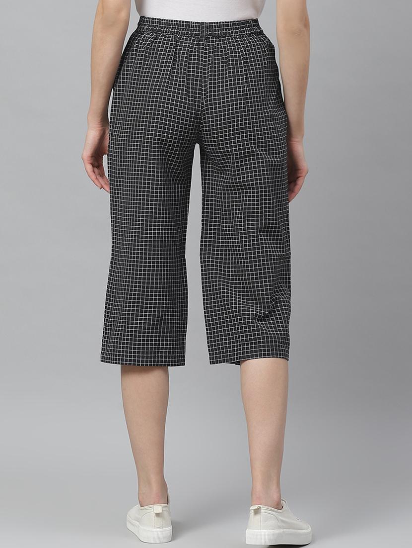 mid rise cropped trouser - 17415688 - Zoom Image - 3