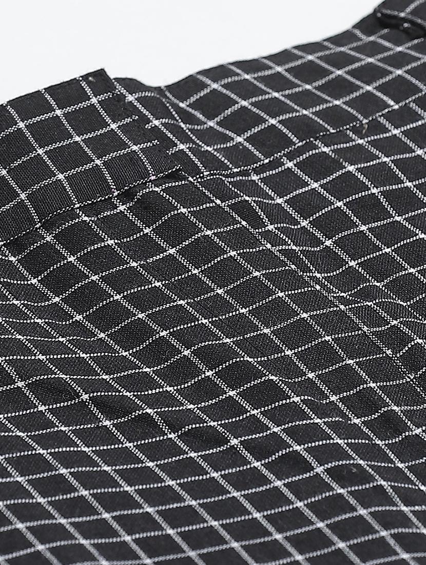 mid rise cropped trouser - 17415688 - Zoom Image - 4