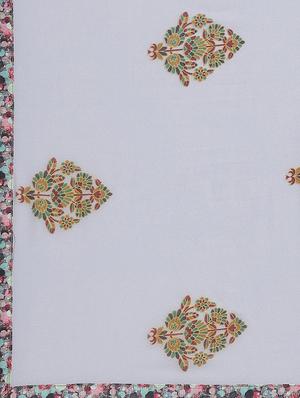 ethnic motif bordered saree with blouse - 17415927 - Standard Image - 4