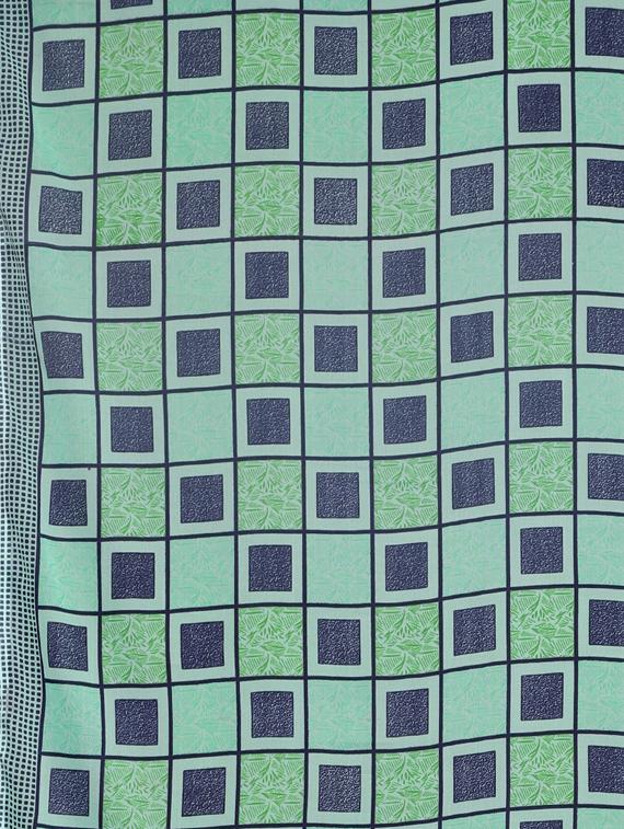 checkered printed saree with blouse - 17419580 - Zoom Image - 4