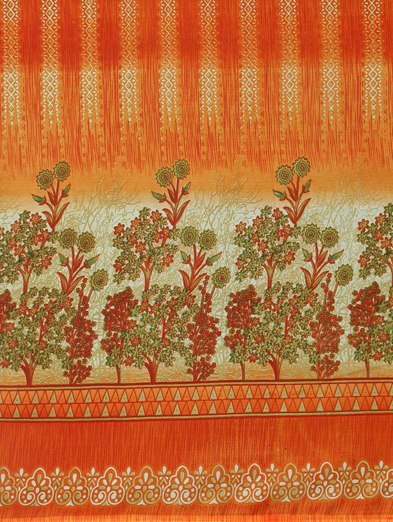 floral printed saree with blouse - 17419591 - Zoom Image - 5