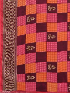 geometrical printed saree with blouse - 17419646 - Standard Image - 4