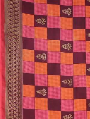geometrical printed saree with blouse - 17419646 - Standard Image - 5