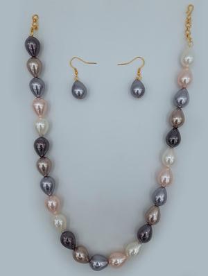 grey plastic long necklace - 17420734 - Standard Image - 2