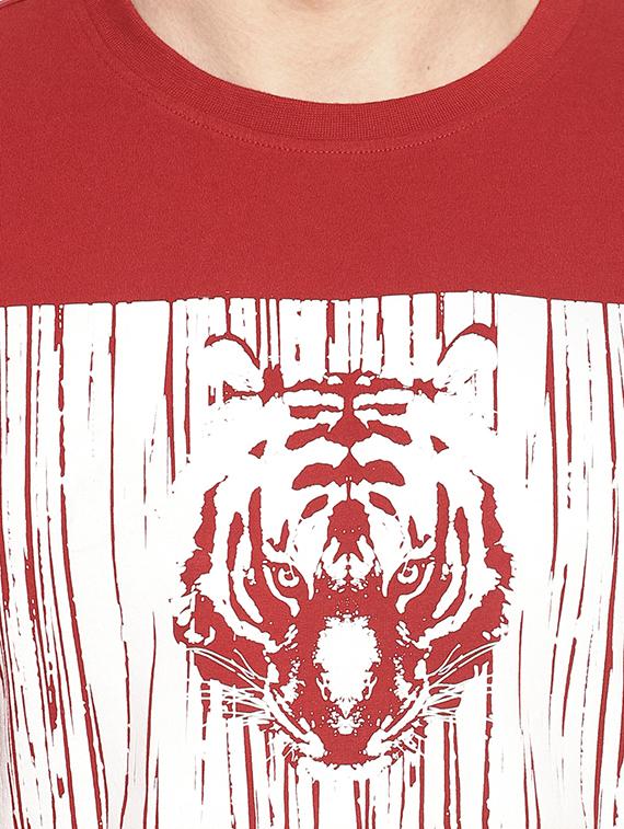 red chest print t-shirt - 17421797 - Zoom Image - 5