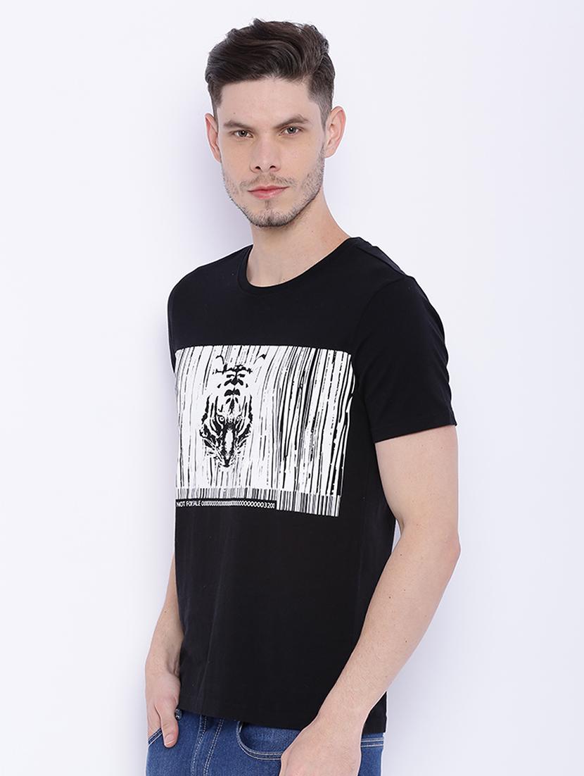black chest print t-shirt - 17421799 - Zoom Image - 2