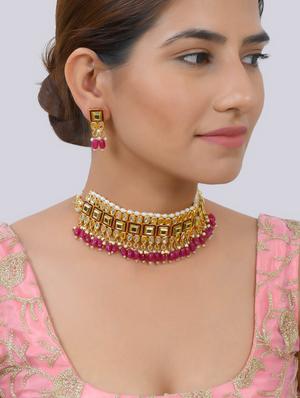 gold brass kundan choker necklace with earrings - 17422517 - Standard Image - 5