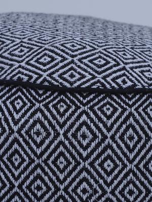 beautiful cylindrical diamond cotton pouf - 17422545 - Standard Image - 4