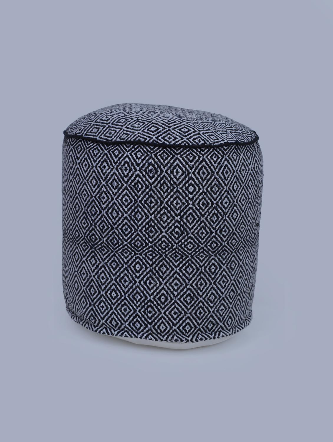 beautiful cylindrical diamond cotton pouf - 17422545 - Zoom Image - 3