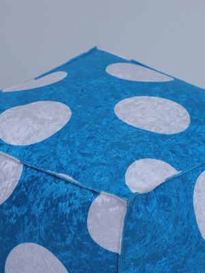 beautiful large polka dot printed pouf - 17422578 - Standard Image - 4