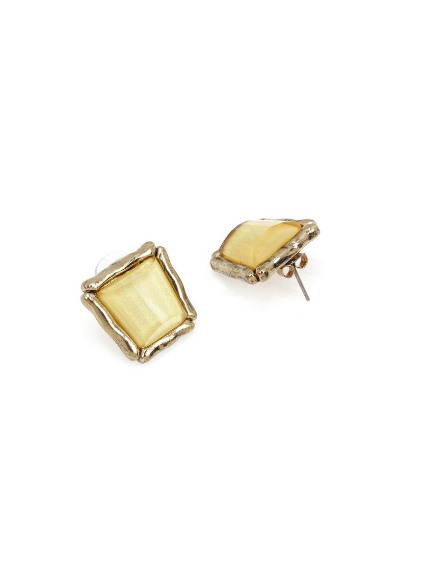 yellow metal studs earring - 17423598 - Zoom Image - 2