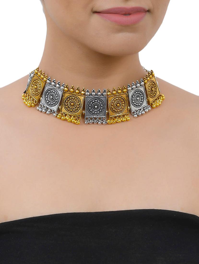 gold brass choker necklace - 17425775 - Zoom Image - 4