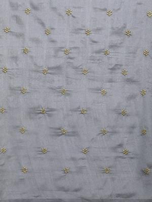 solid embroidered saree with blouse - 17425968 - Standard Image - 5