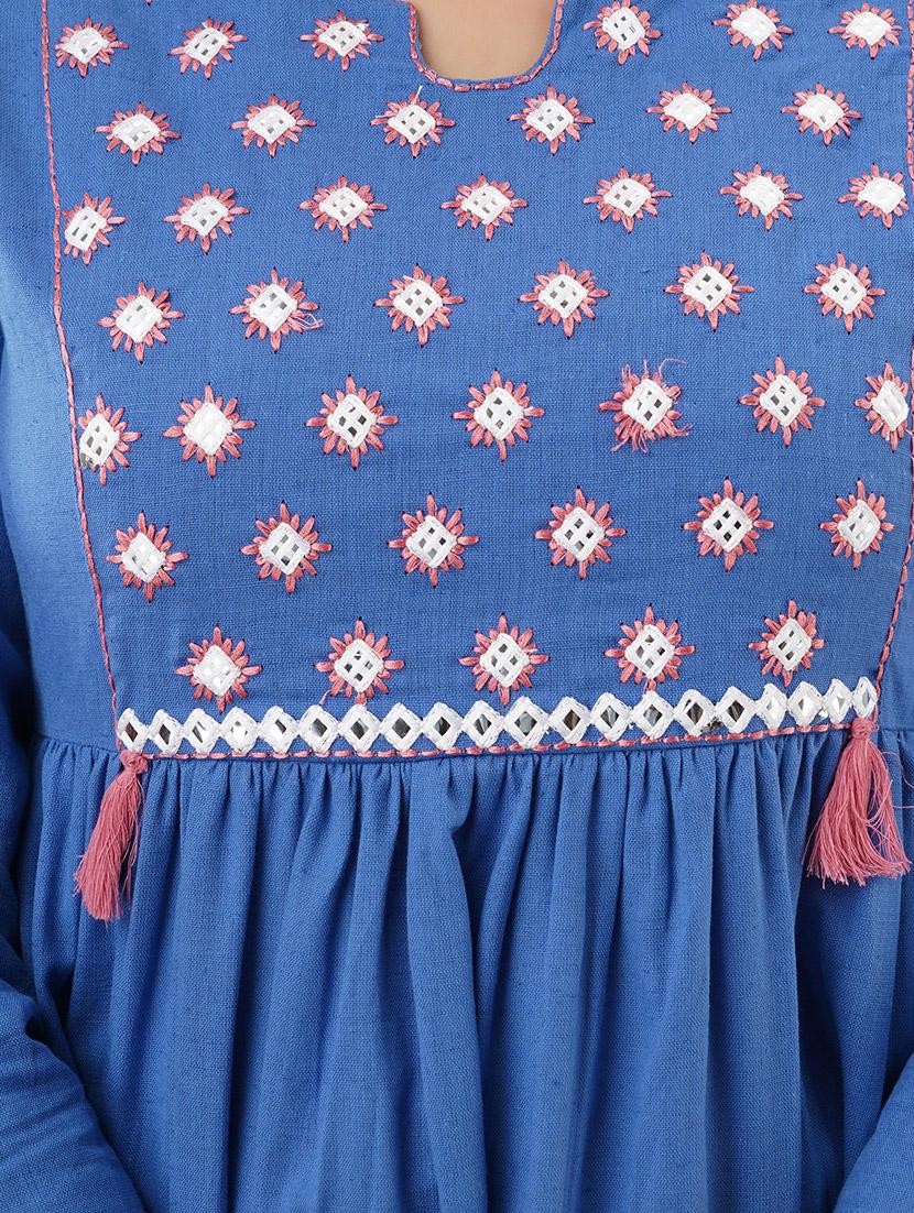 embroidered a-line kurta - 17426132 - Zoom Image - 4