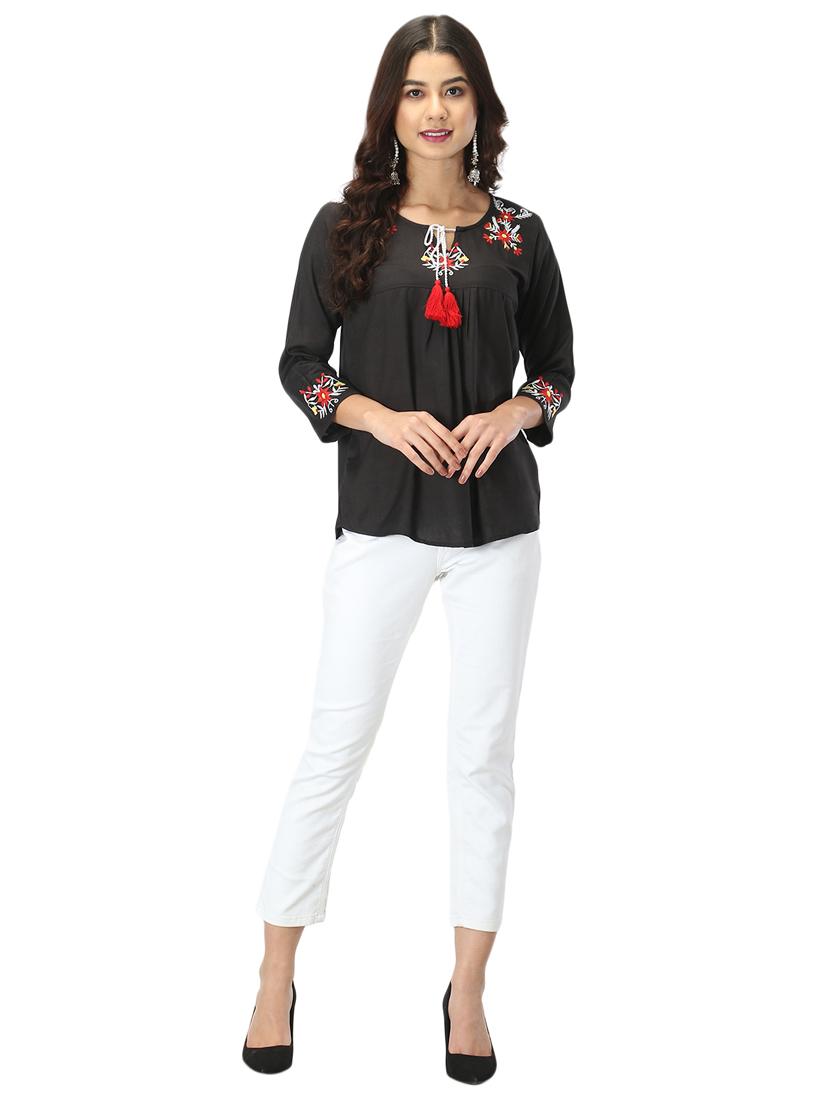 tie up neck embroidered top - 17426601 - Zoom Image - 4