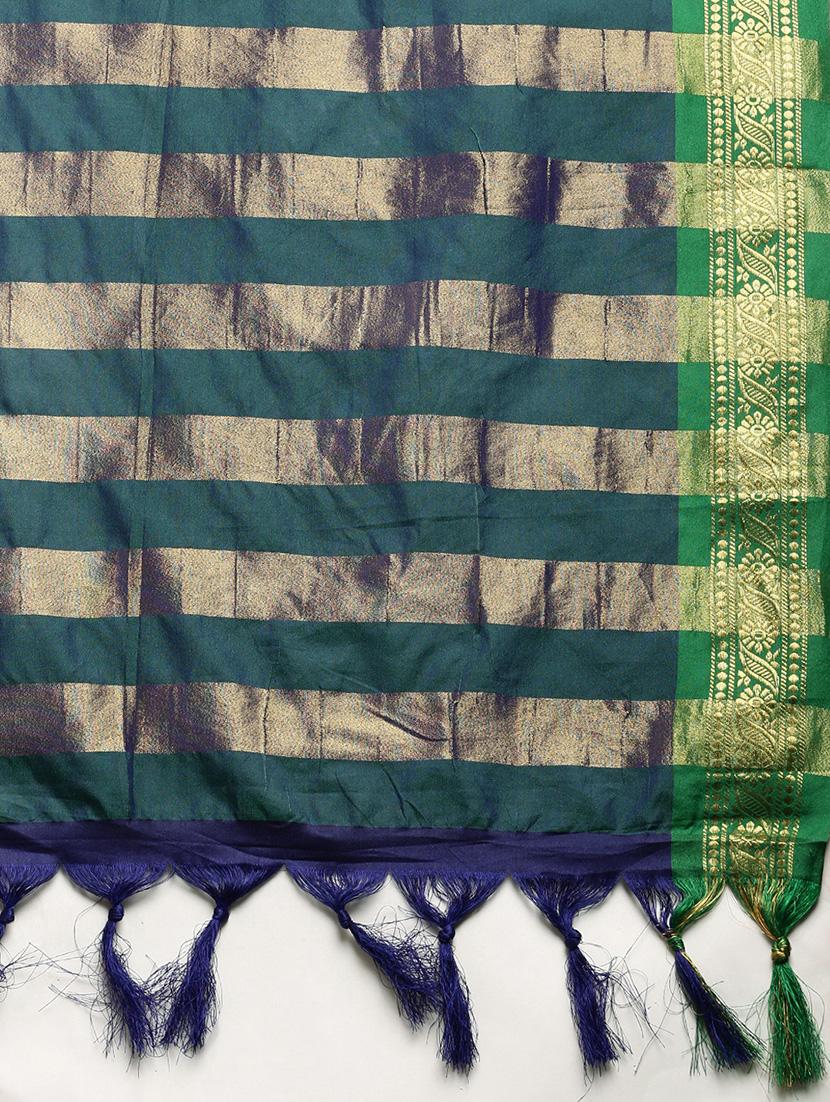 navy silk blend kanjivaram saree with blouse - 17427030 - Zoom Image - 5
