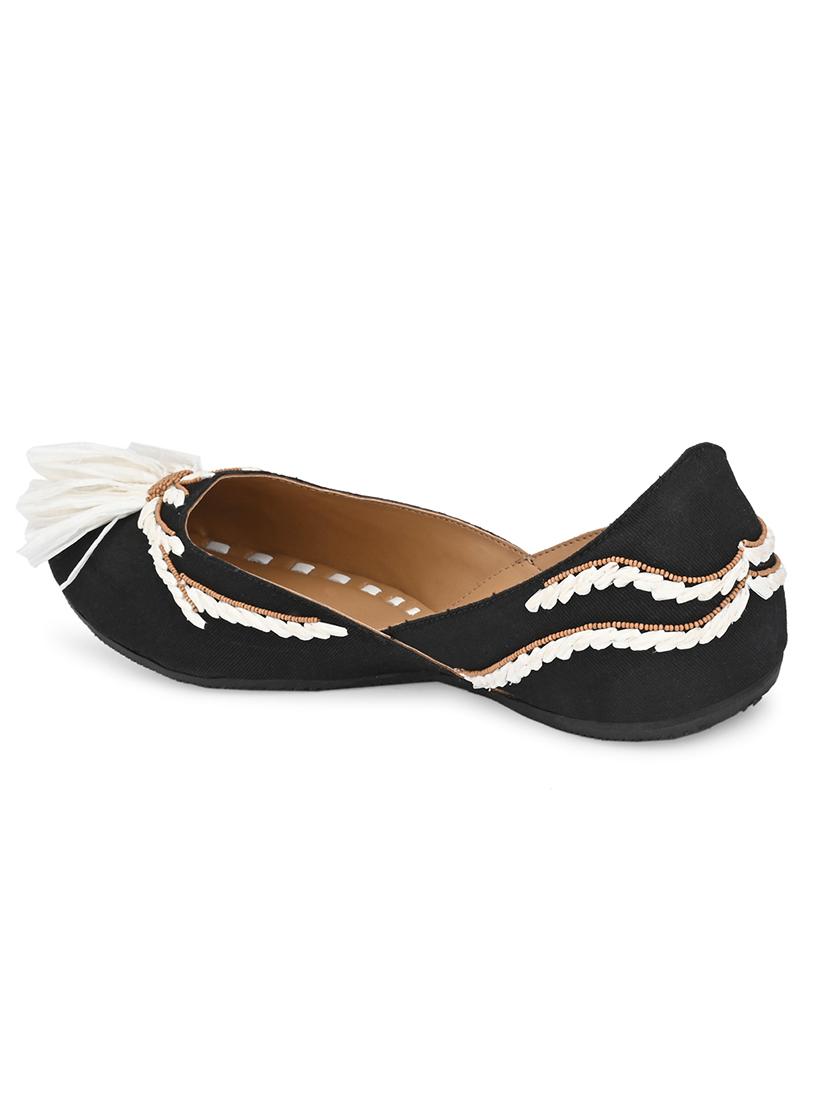 black slip on jutis - 17427946 - Zoom Image - 5