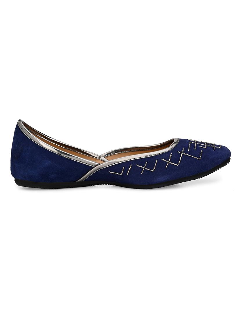 blue slip on jutis - 17427952 - Zoom Image - 4