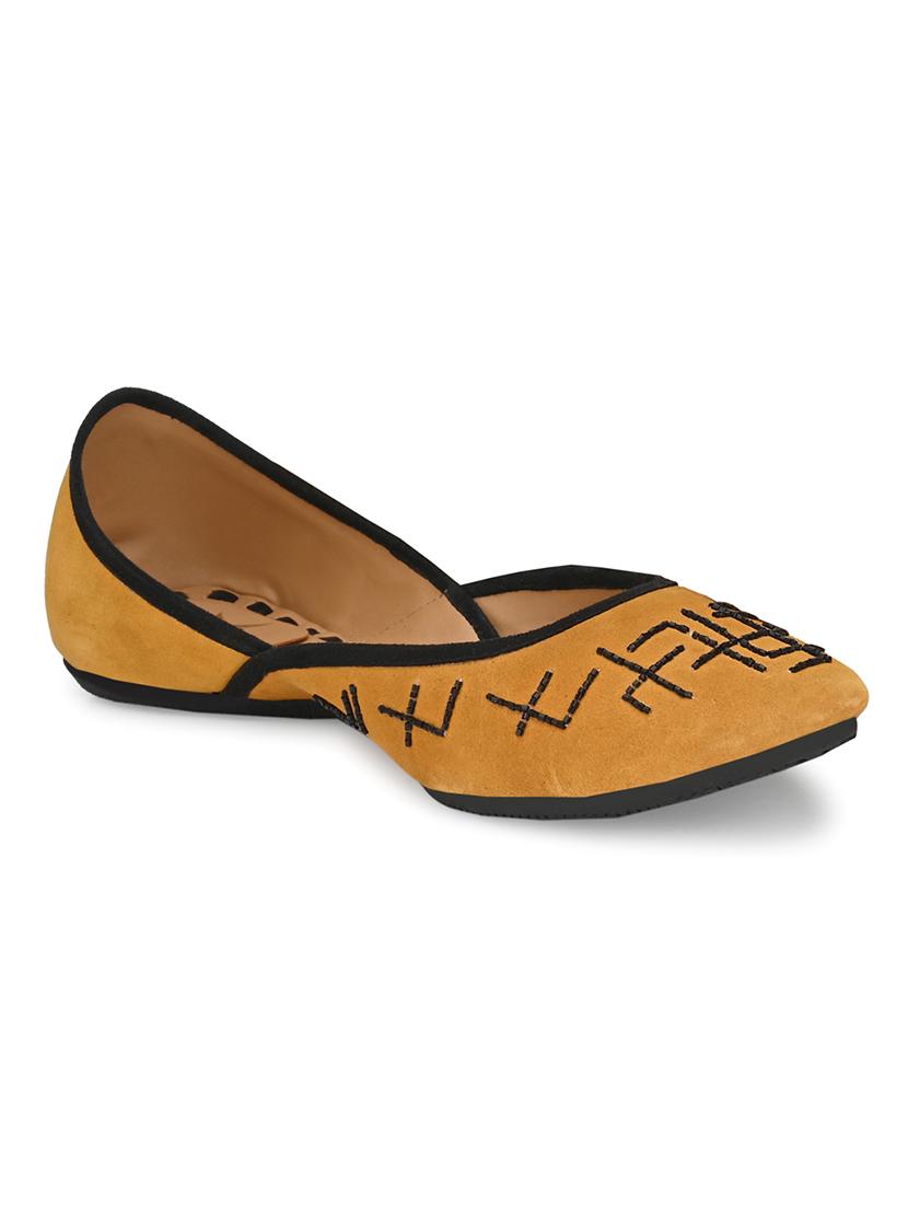 tan slip on jutis - 17427954 - Zoom Image - 3