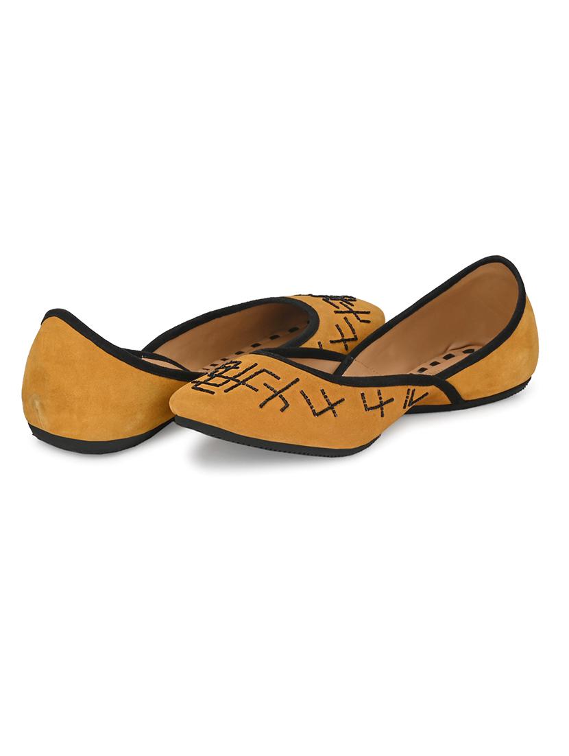 tan slip on jutis - 17427954 - Zoom Image - 6