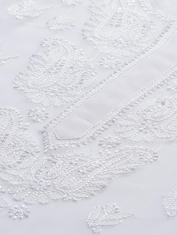 chikankari straight kurta - 17428065 - Zoom Image - 4
