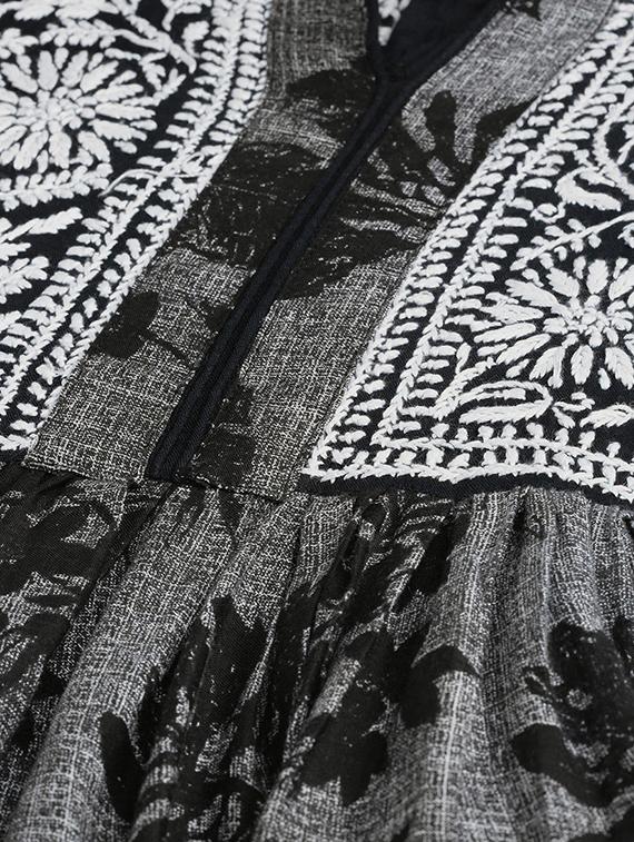 chikankari a-line kurta - 17428072 - Zoom Image - 4